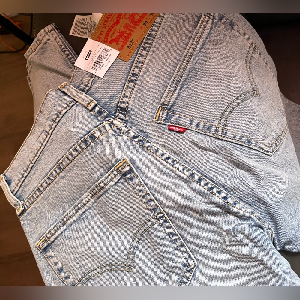 Levi's Women's Classic Light Blue 512 Slim Taper